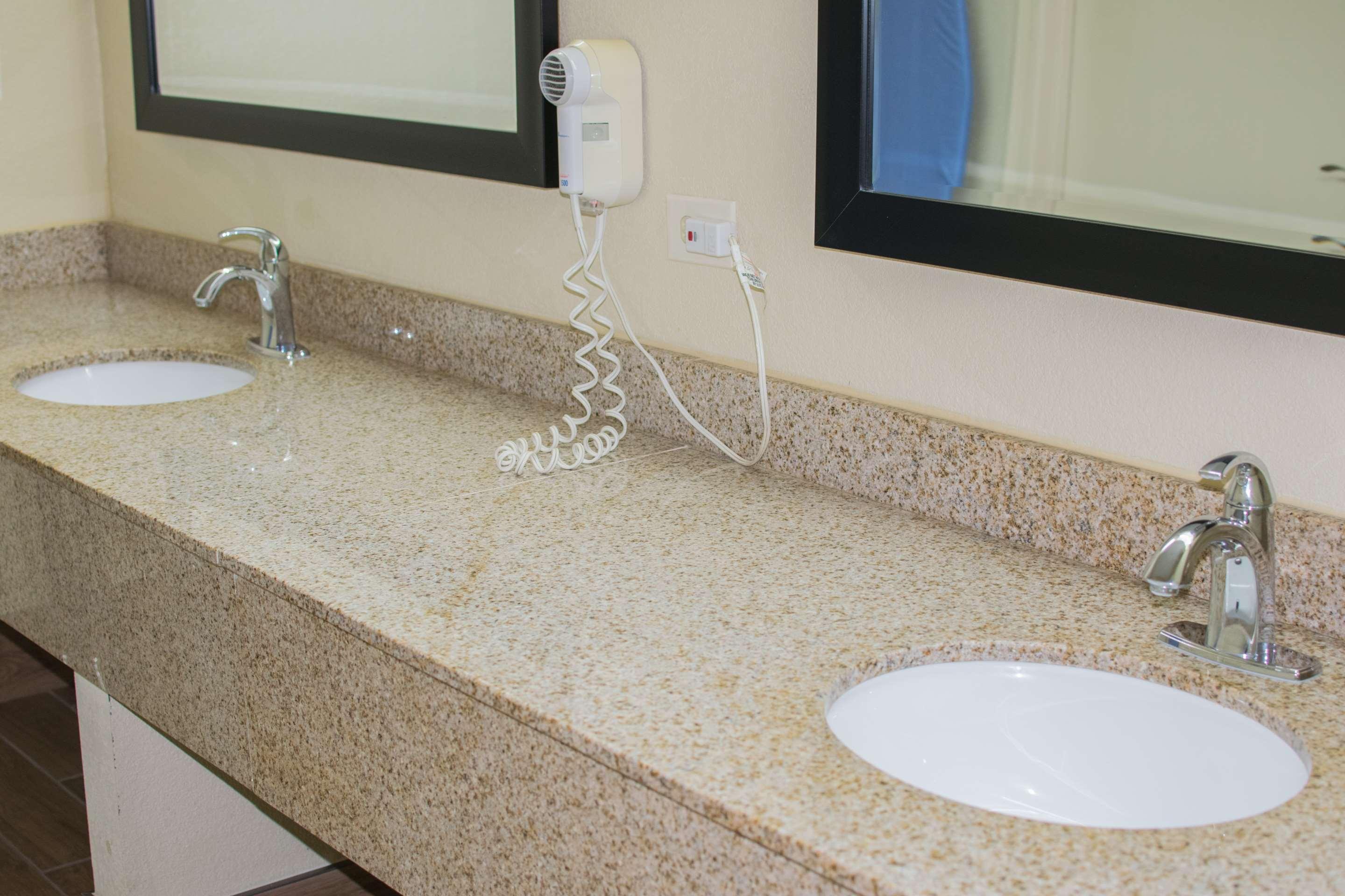 Best Western Coachlight Rolla Bagian luar foto